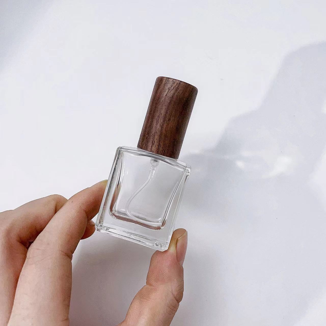 10ml Transparent Thick Glass P - Oud Perfume Spray review and price