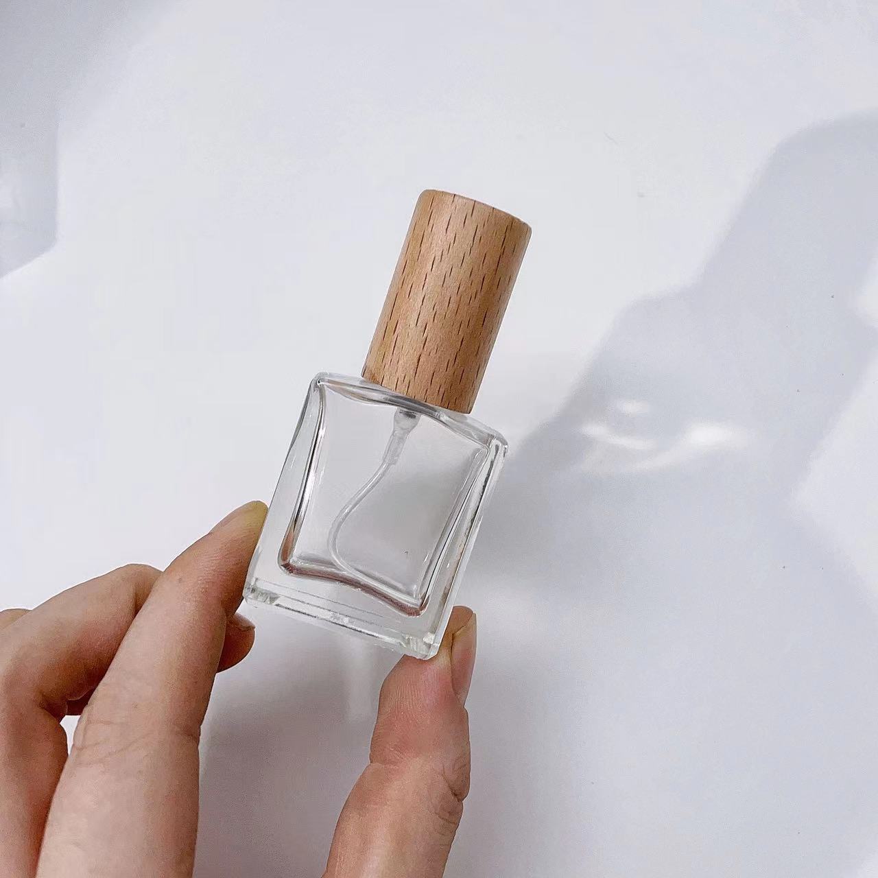 10ml Transparent Thick Glass P - Oud Perfume Spray review and price