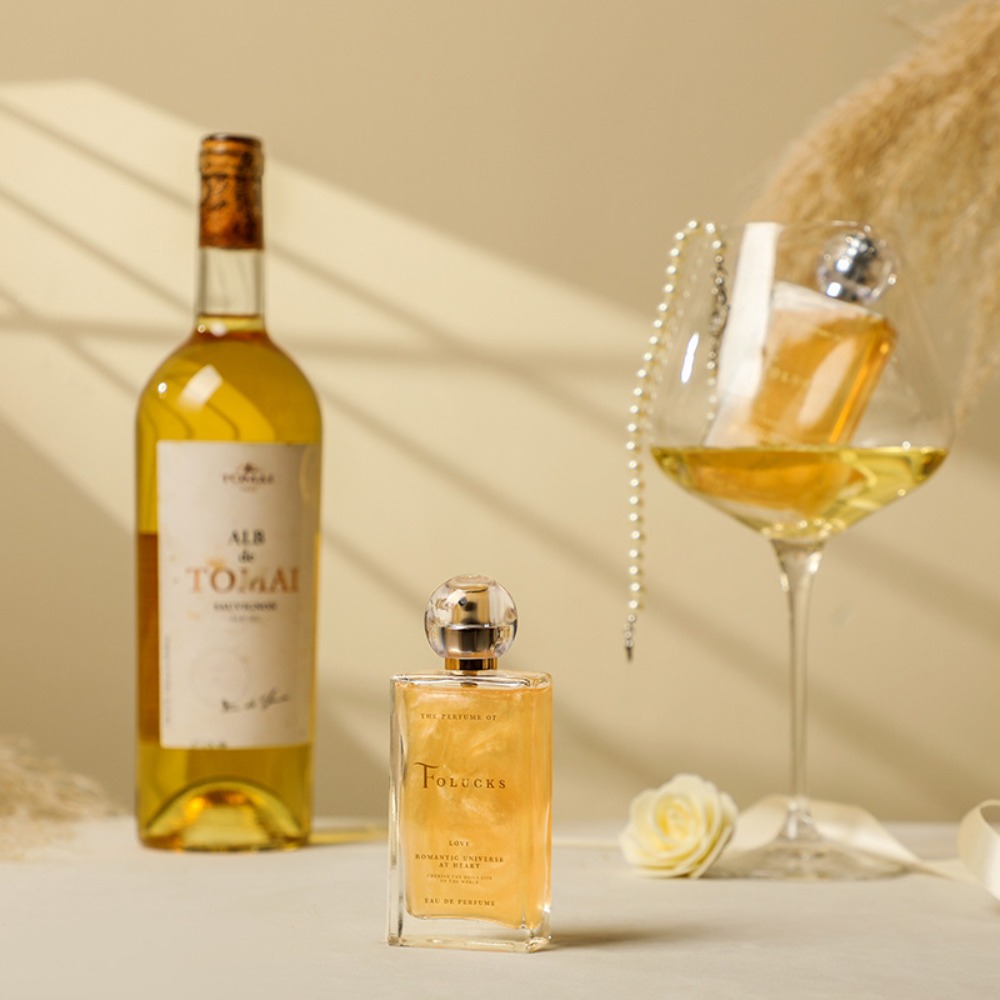 A fresh and natural floral-fru - The Collection Perfume Fragrance review and price